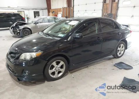 2013 Toyota Corolla S z USA, uszkodzony, nr VIN 2T1BU4EE2DC966841